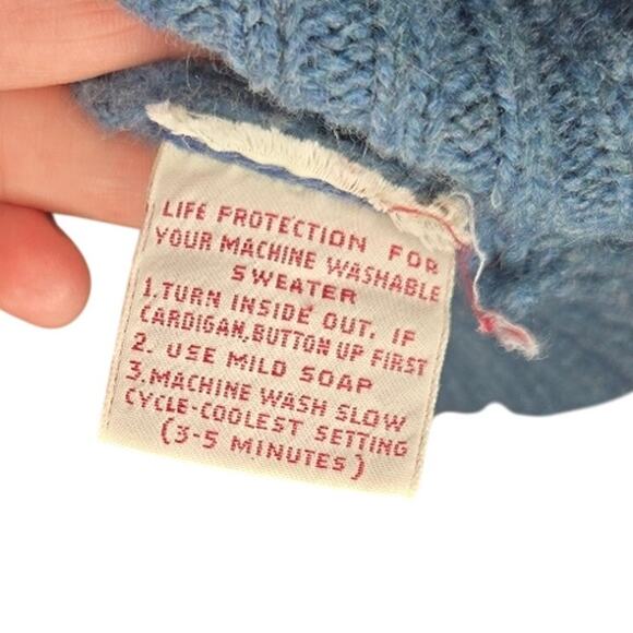 McGregor Royal Clan Blue Cardigan, Size L – Classic & Cozy Button Sweater [0087] - Picture 6 of 8